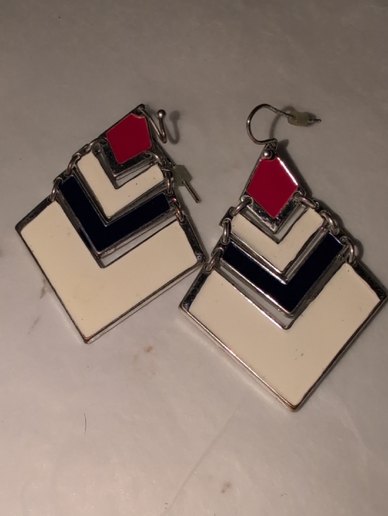 Jewelry - ❤️🔥10/$10❤️🔥 Geometric Drop Earrings in Red, White & Blue